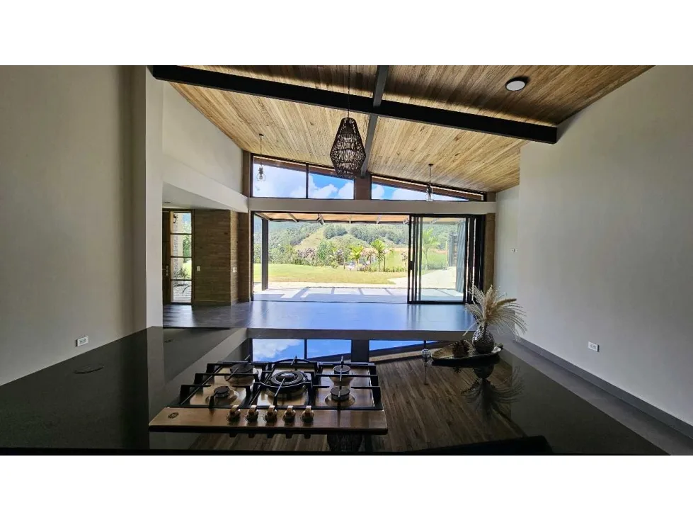 Casa en Arriendo en El Retiro