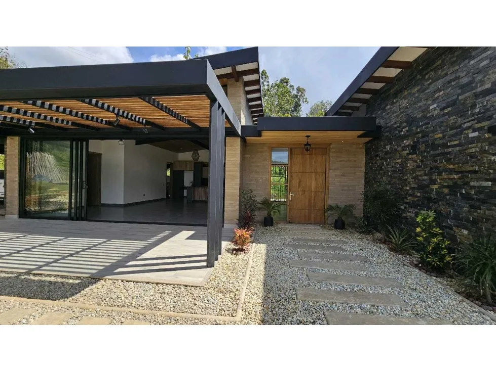 Casa en Arriendo en El Retiro