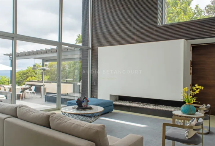 Casa en Arriendo en Yerbabonita bosque nativo, Chía