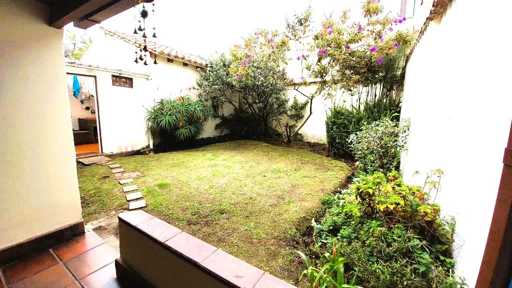Casa en Arriendo en Pontevedra, Bogotá
