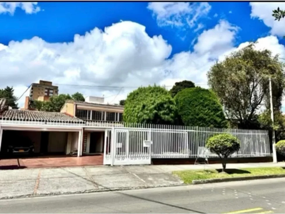 Casa en Arriendo en Santa ana oriental, Bogotá