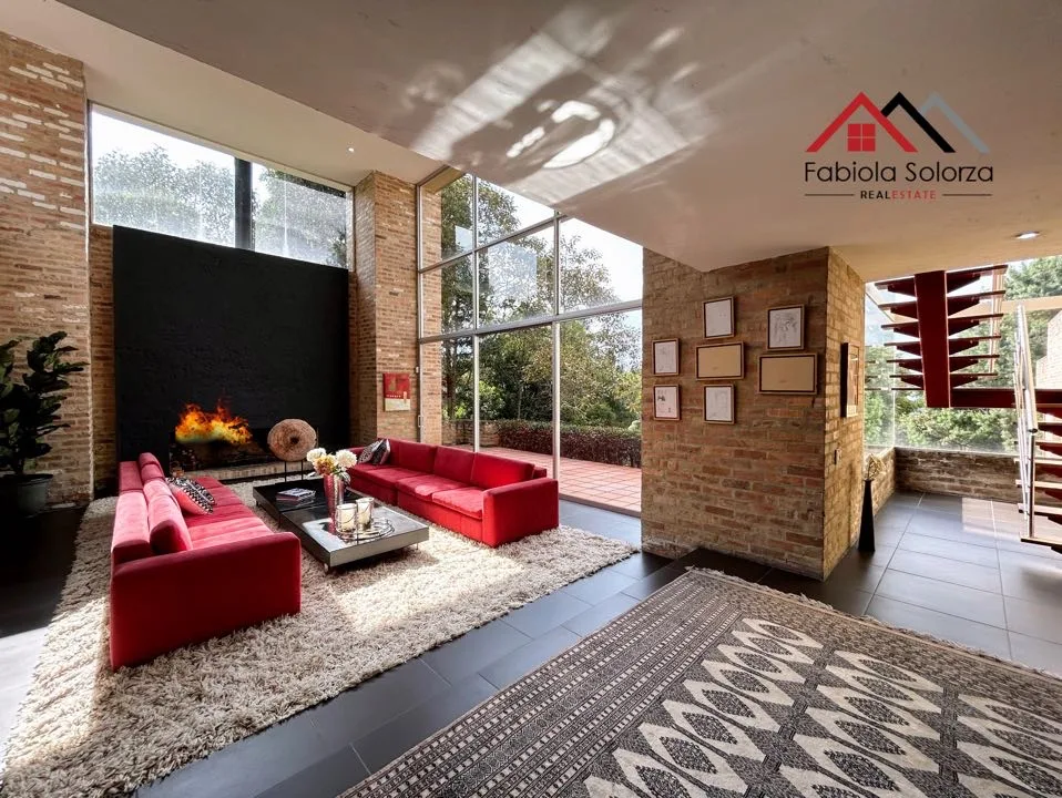 CASA EN FUSCA DE 480M EN LOTE DE 3100M2 4 ALCOBAS