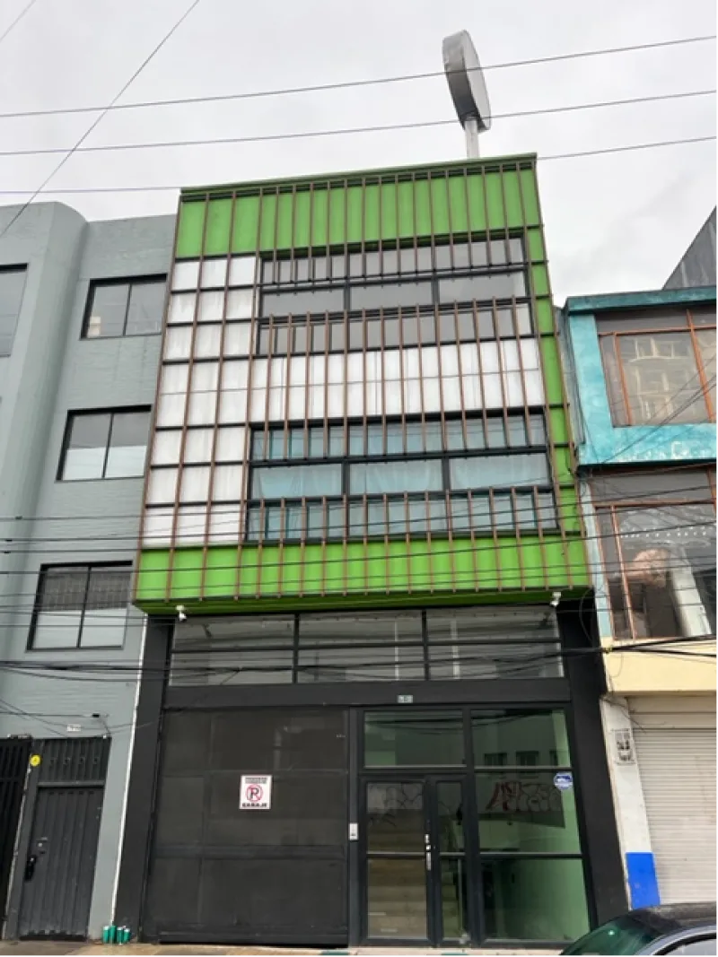 Edificio en  Arriendo en 12 de Octubre, Bogotá
