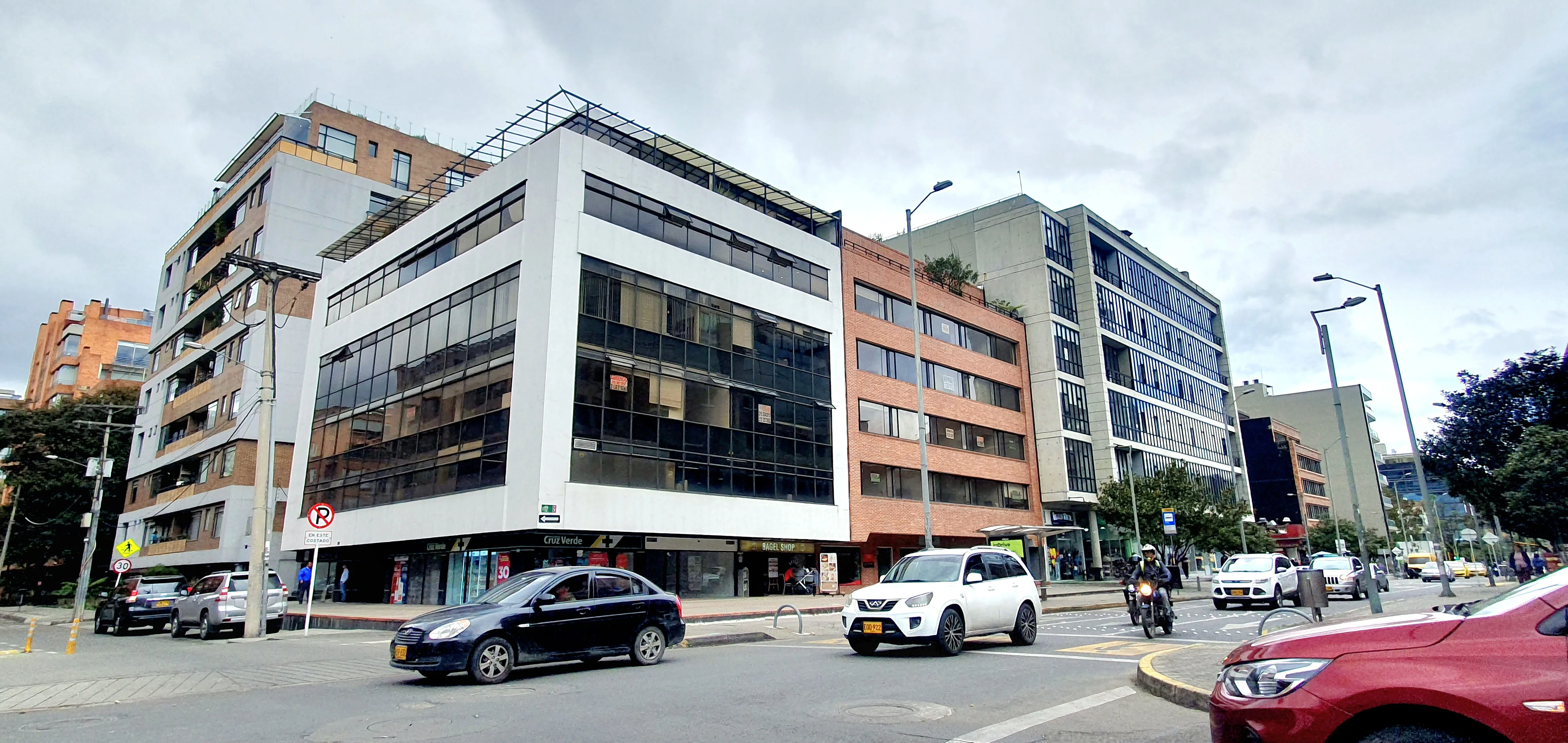 Consultorio en Arriendo en Santa Barbara, Bogotá
