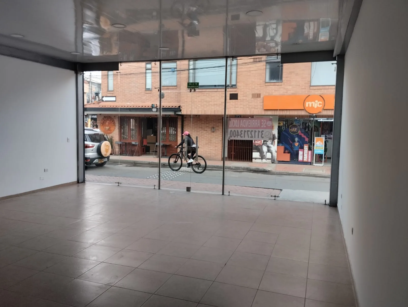 Local en Arriendo en Cota