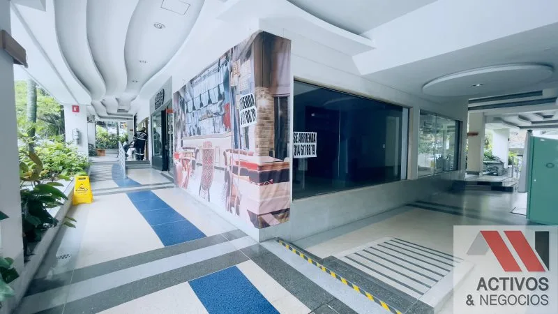 Se arrienda local comercial Las Esmeraldas Itagüí