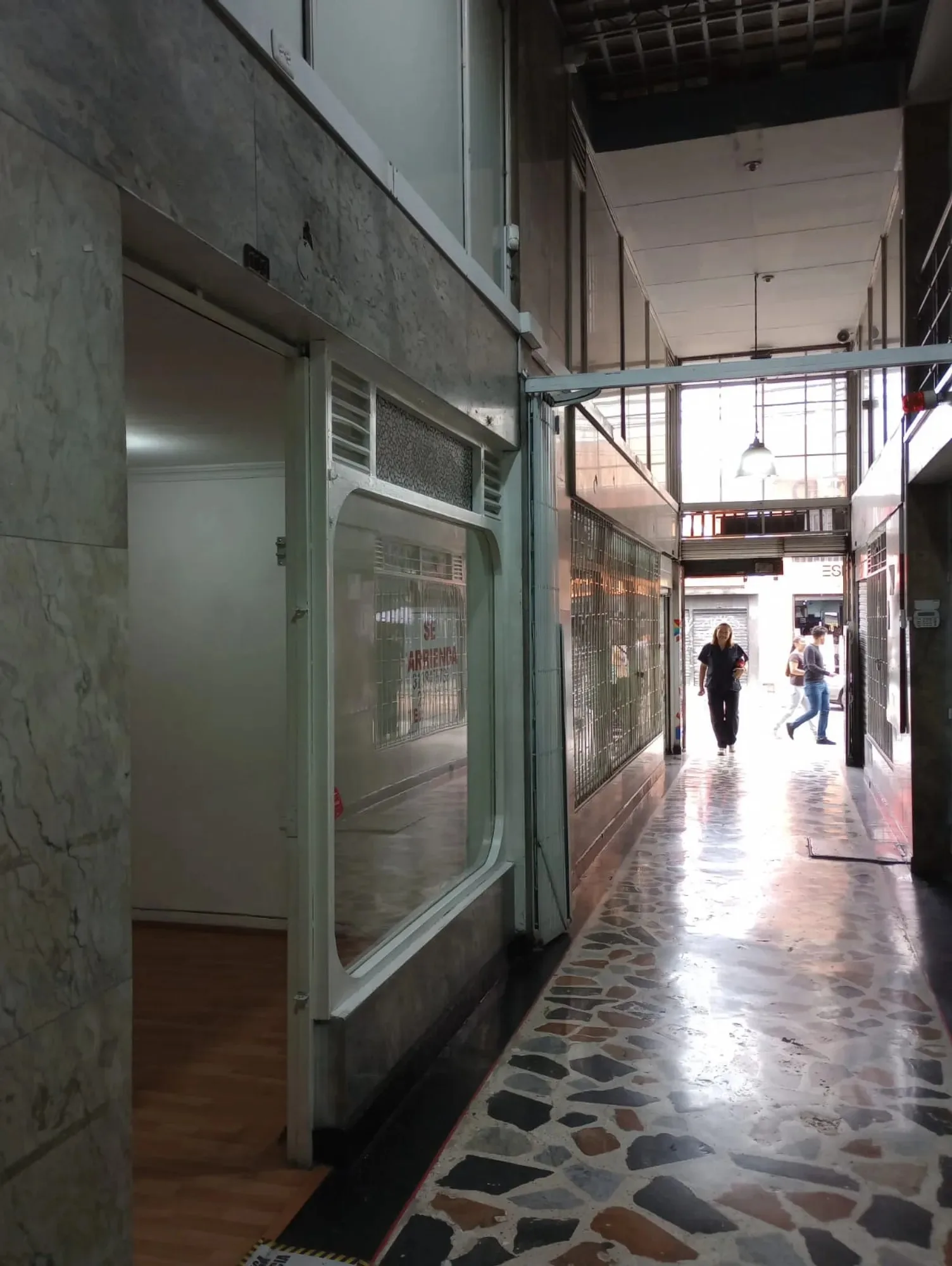 Apartamento en arriendo Madelena con estudio