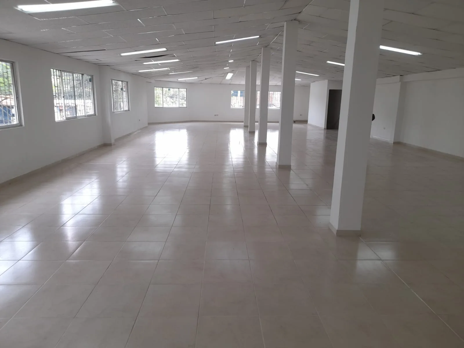 Local en arriendo en La independencia, Cali