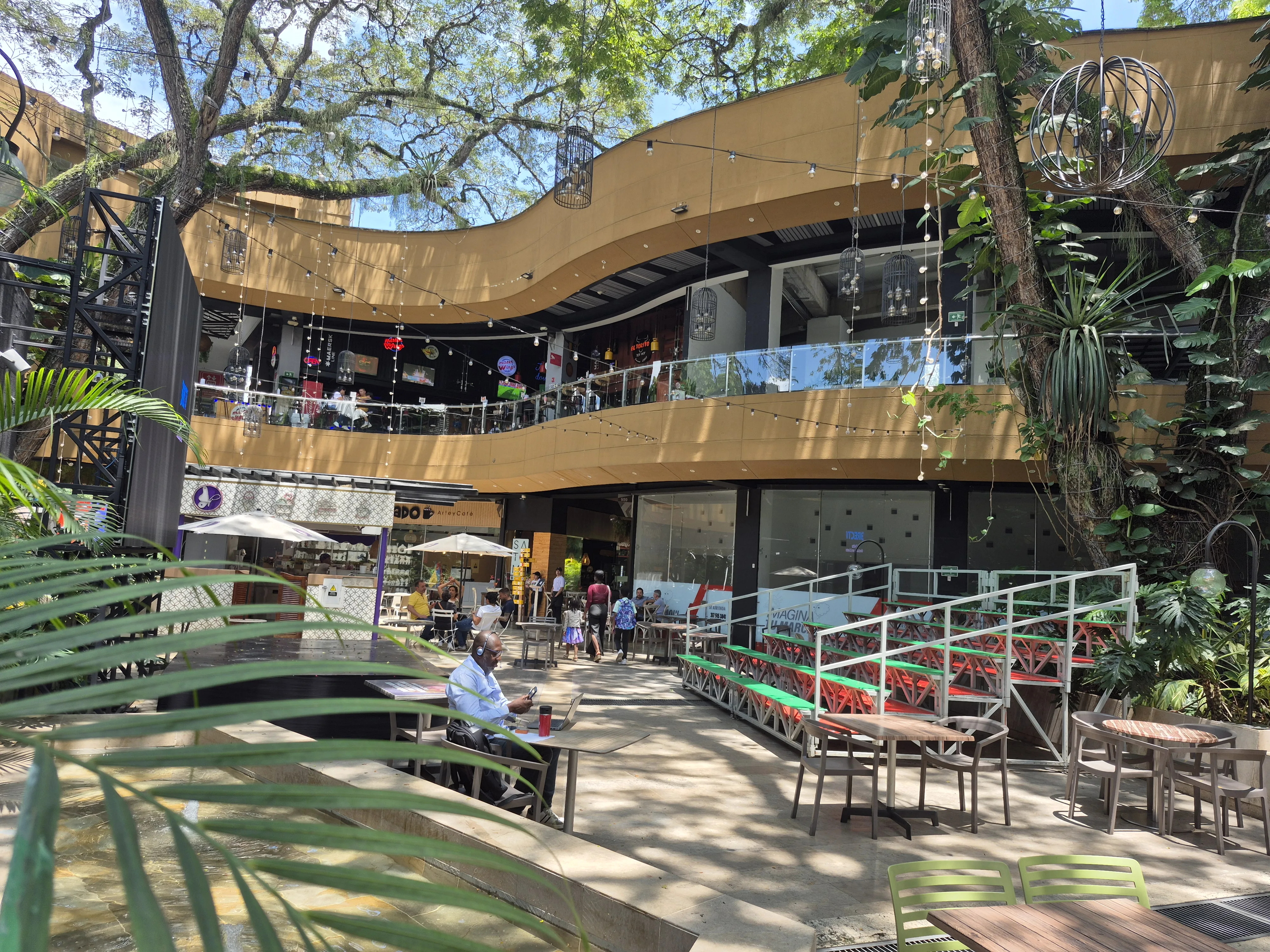 Local en arriendo en Unicentro cali, Cali