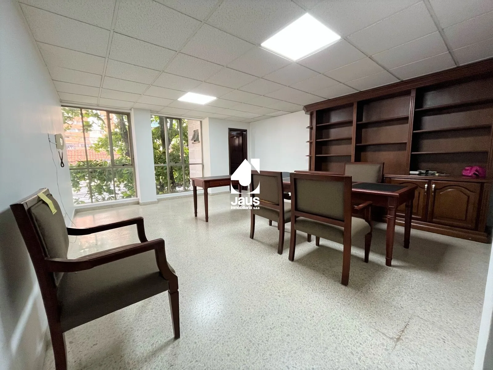 ARRIENDO LOCAL CARRERA 33 / BUCARAMANGA COD: 867