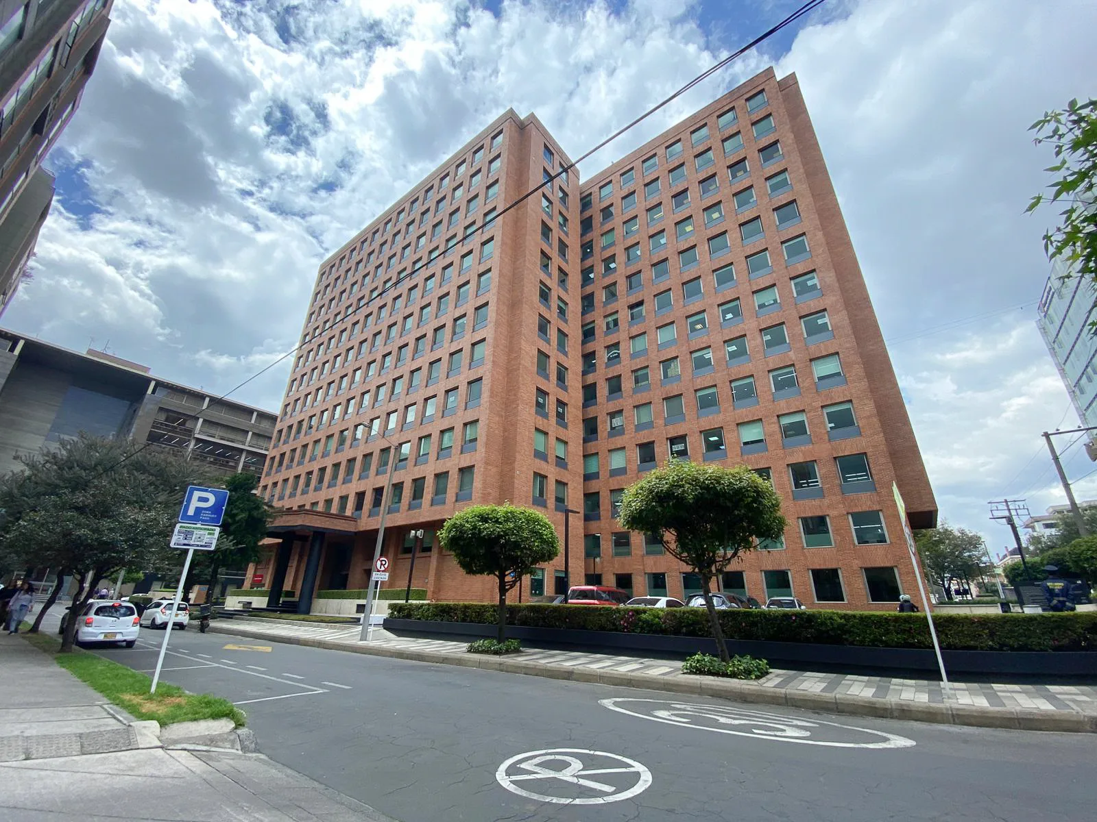 Oficina en Arriendo en Chico norte, Bogotá