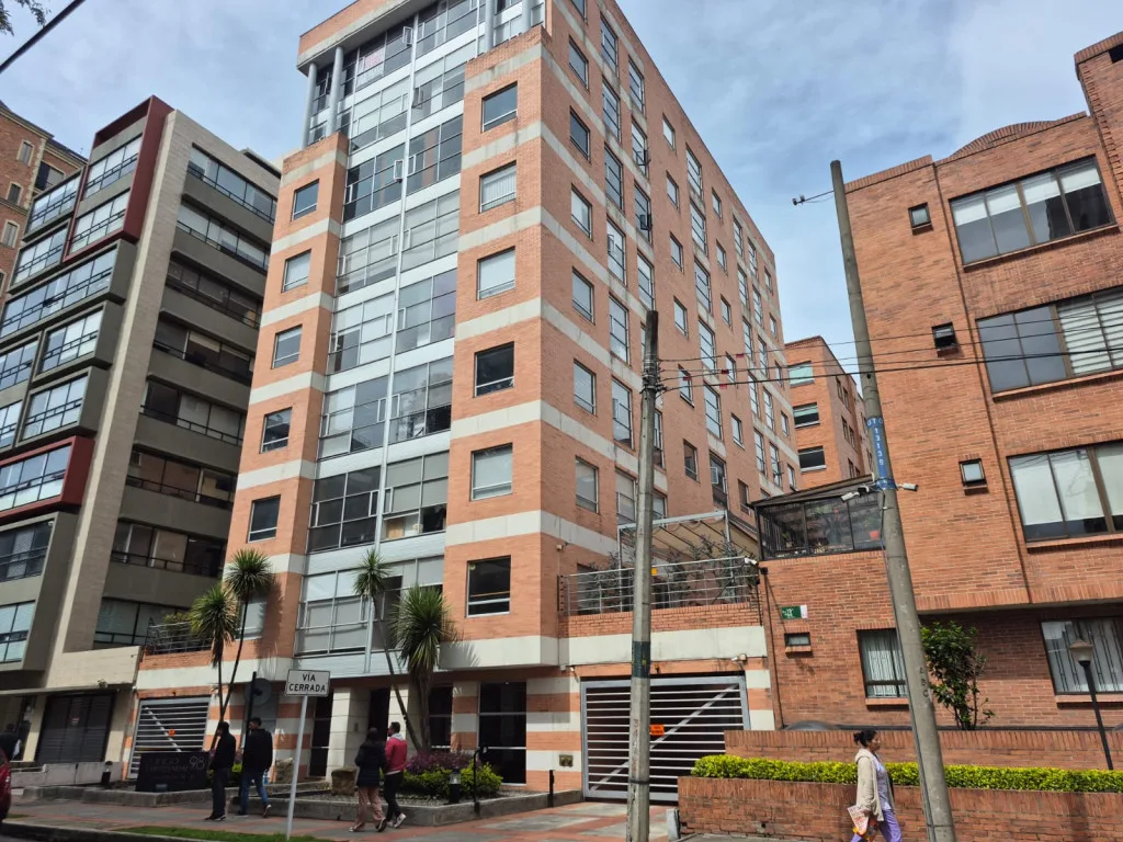 Oficina en Arriendo en Chico norte, Bogotá