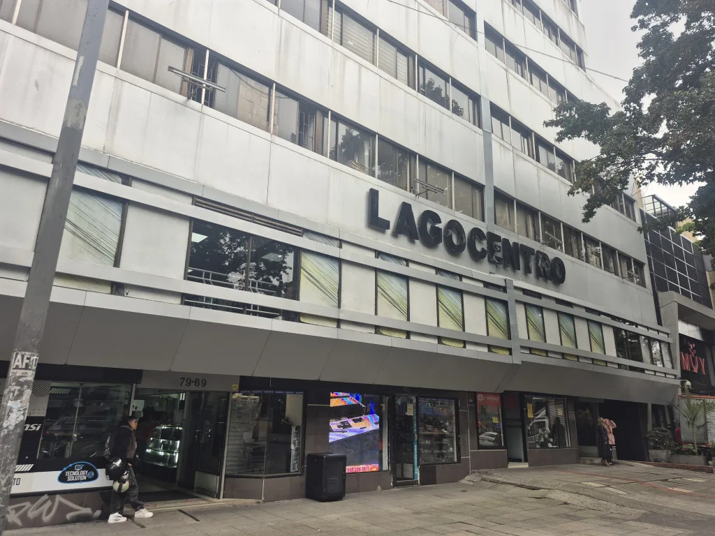 Oficina en Arriendo en El Lago, Bogotá