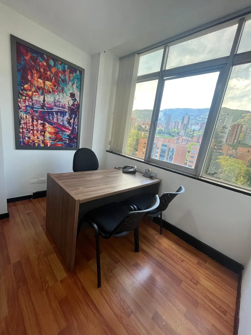Oficina en Arriendo en El Poblado, Medellín