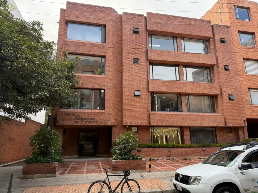 Oficina en Arriendo en Polo club, Bogotá
