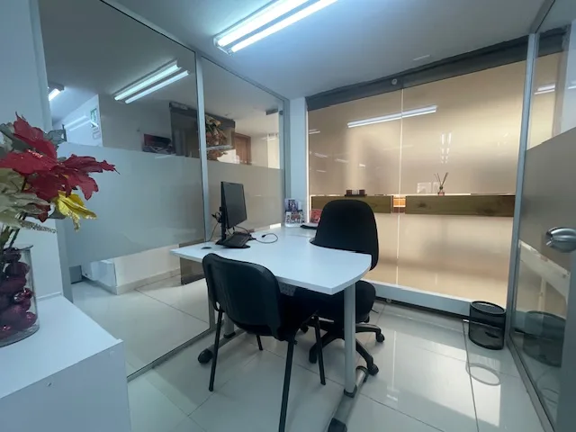 Oficina en  Arriendo en El retiro, Bogotá