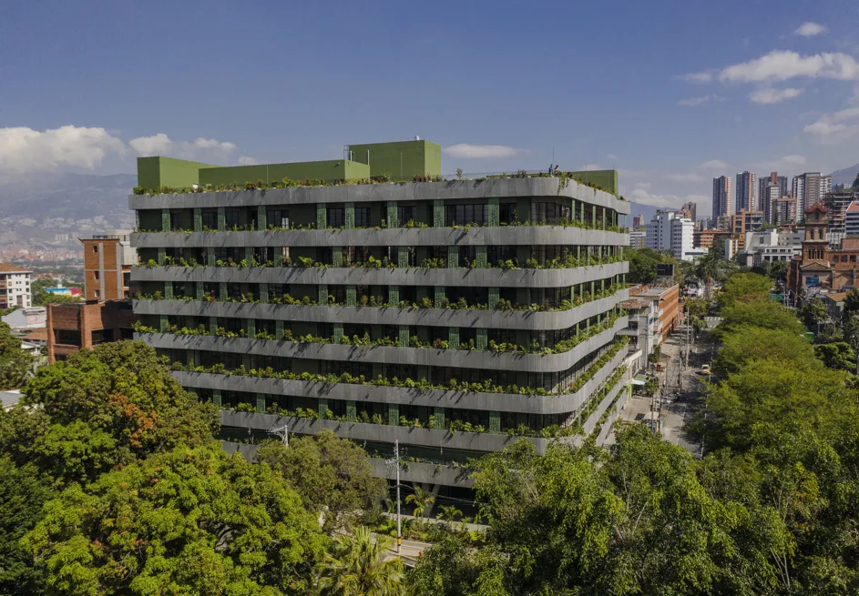 Oficina en Arriendo en Milla de Oro, Medellín