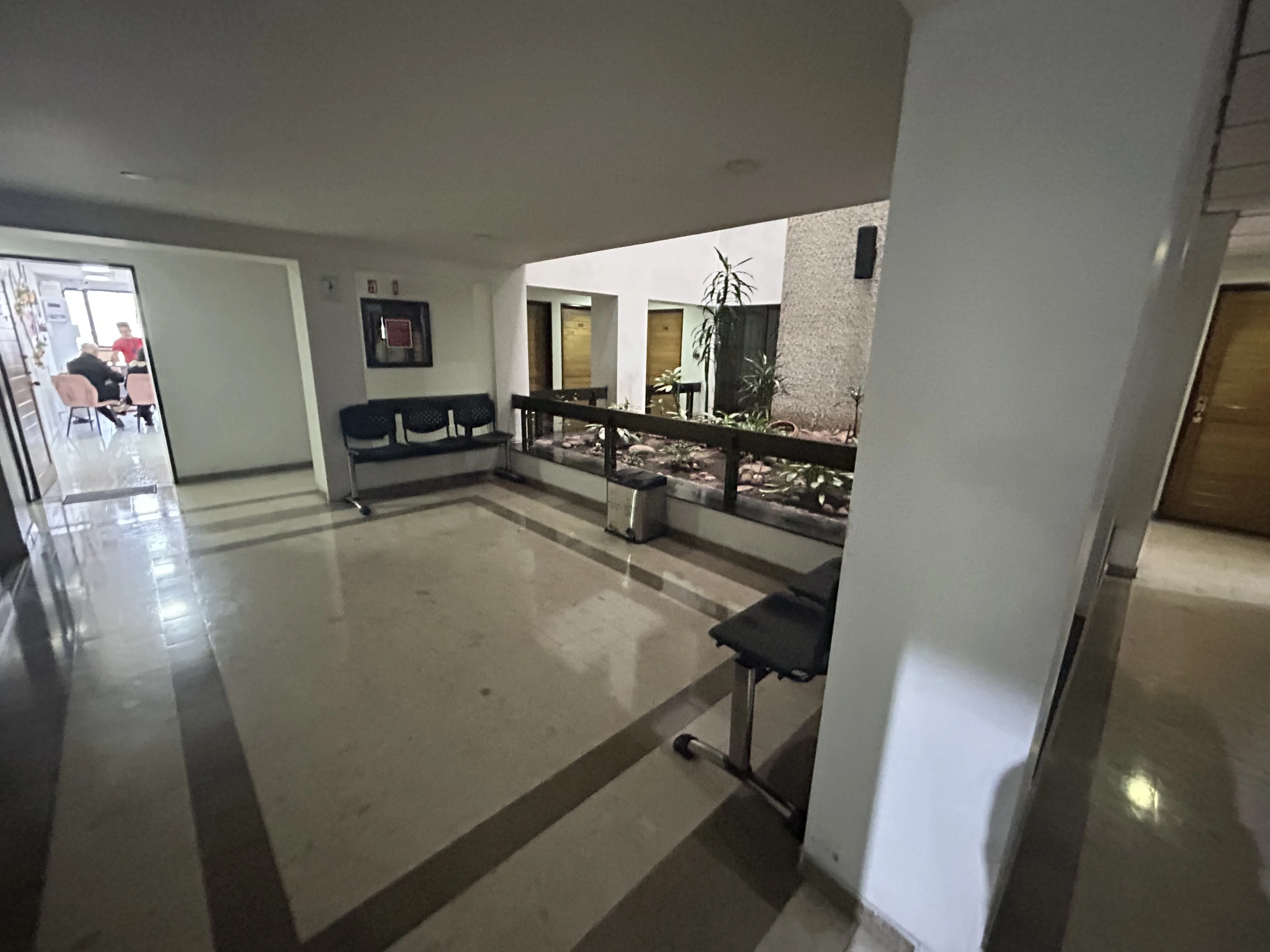 Oficina en Arriendo en Santa Barbara, Bogotá