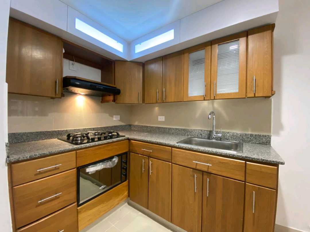 Se arrienda lujoso apartamento en Sabaneta