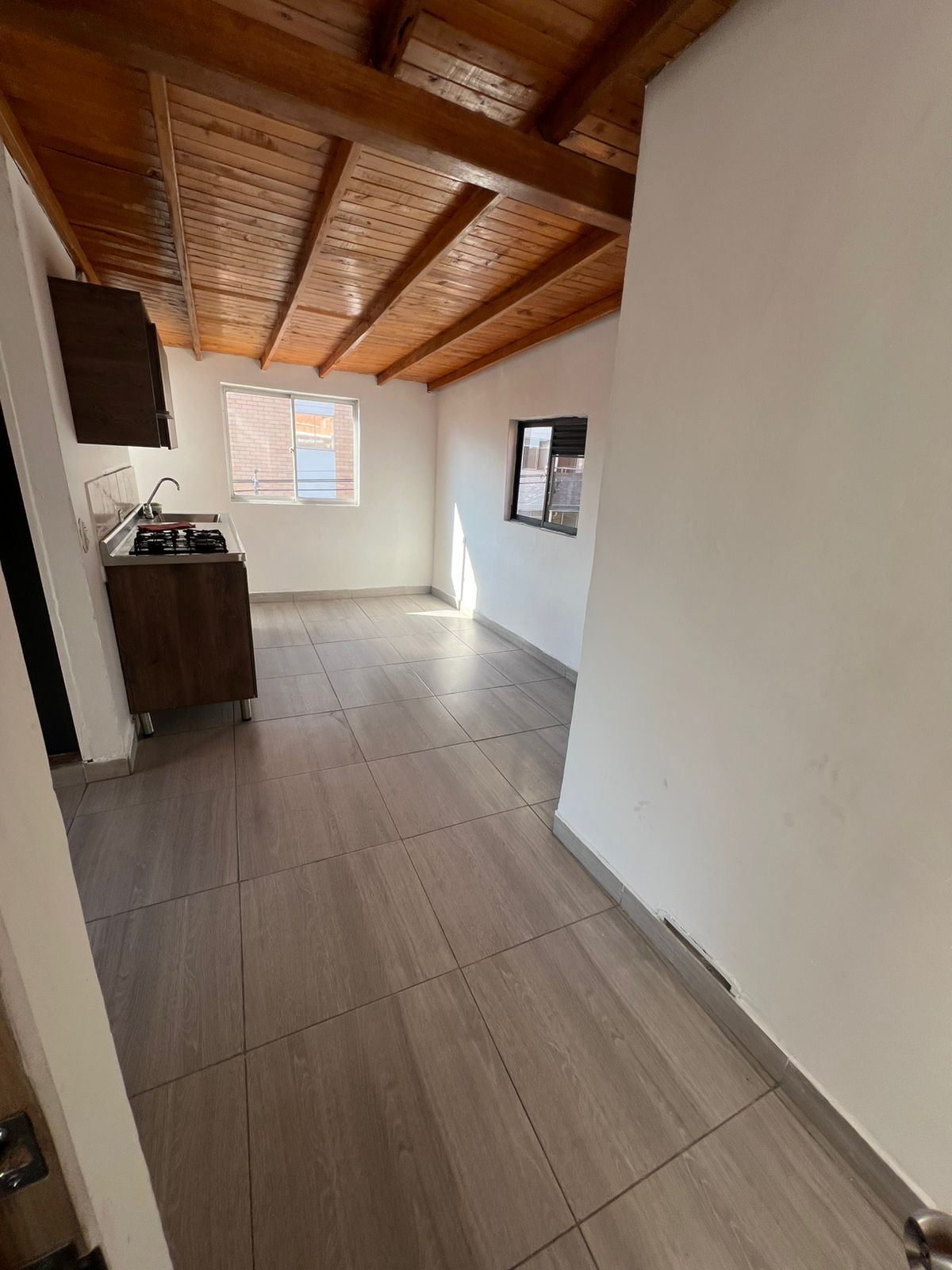 SE ARRIENDA APARTAMENTO EN PEDREGAL, MEDELLÍN