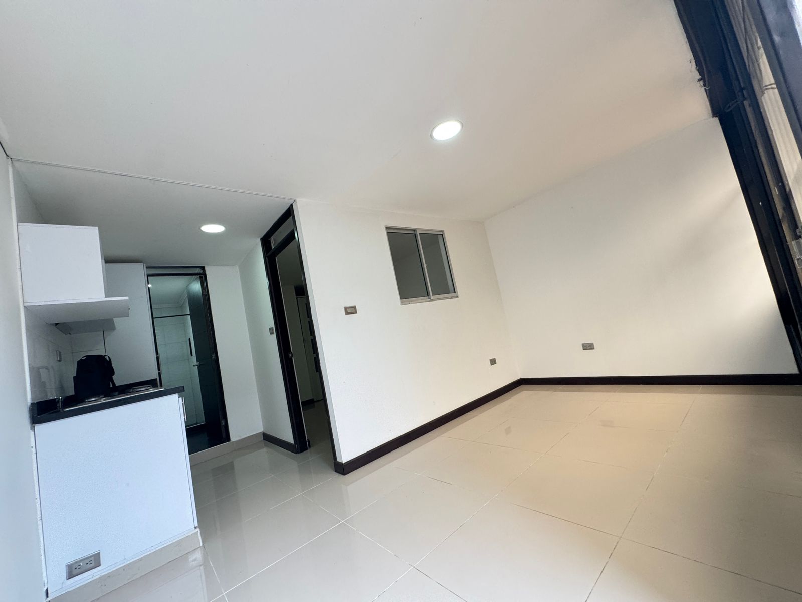 ARRIENDO APARTAESTUDIO EN LA RAMBLA MANIZALES | ARRIENDOS MANIZALES