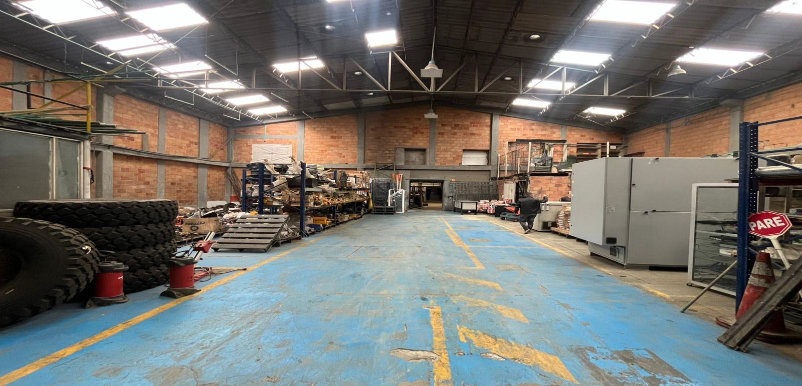 Bodega en arriendo, sector Funza 300kva