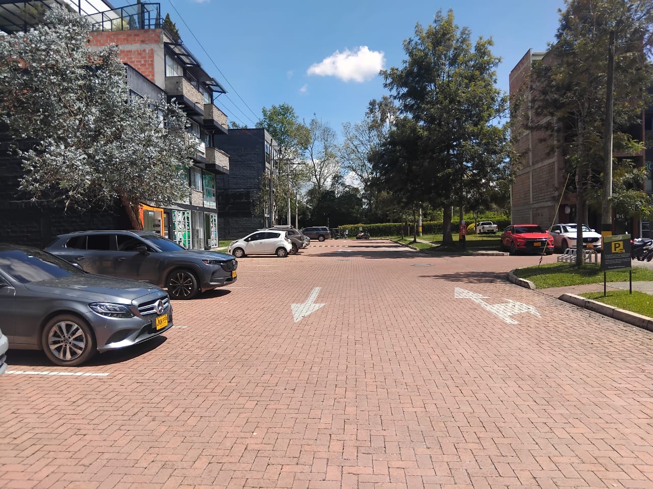 APARTAMENTO SEGUNDO PISO EN ARRIENDO, EN LA CEJA ANTIOQUIA