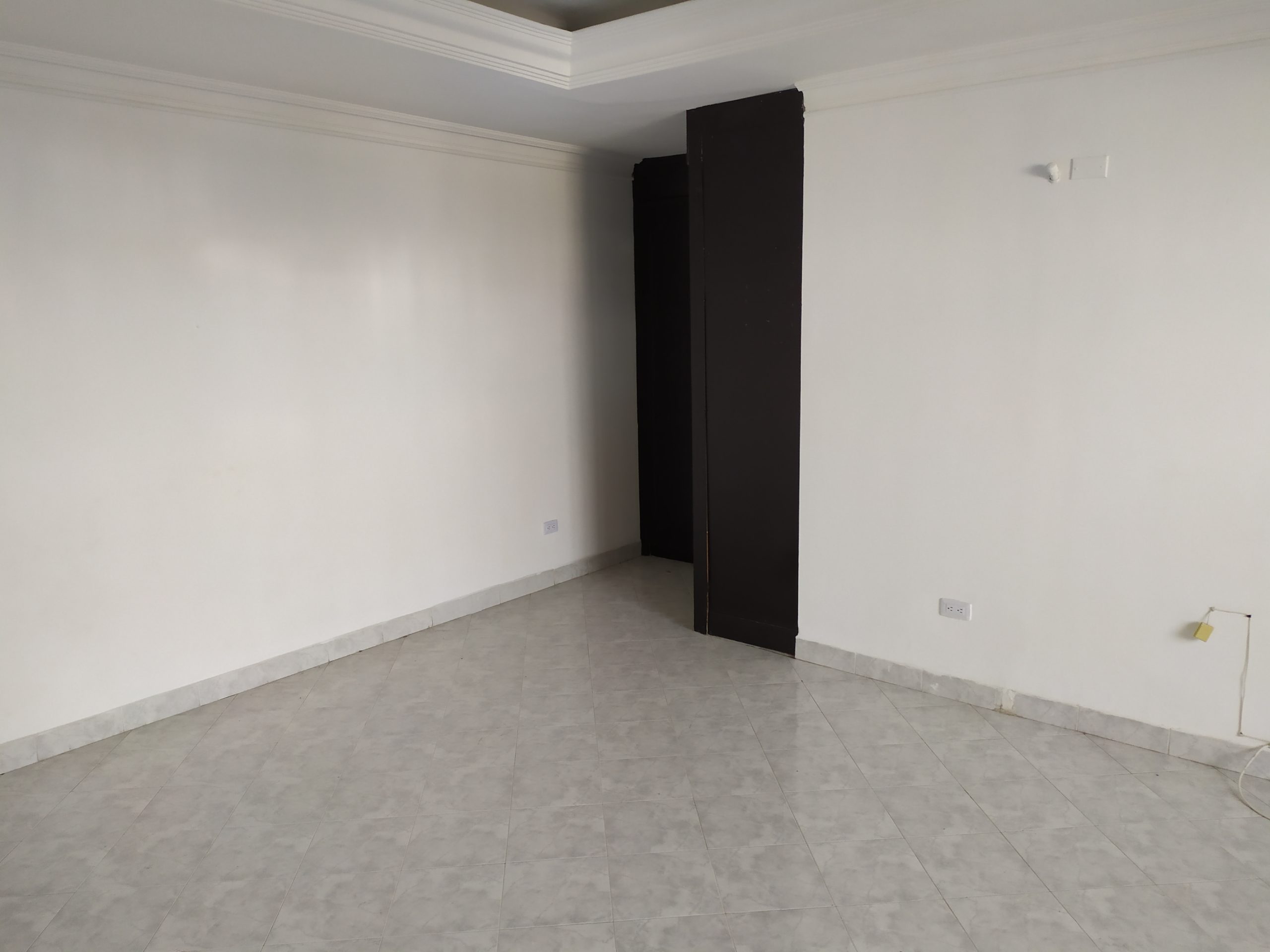 EDIFICIO GUAYACAN APTO 601 B