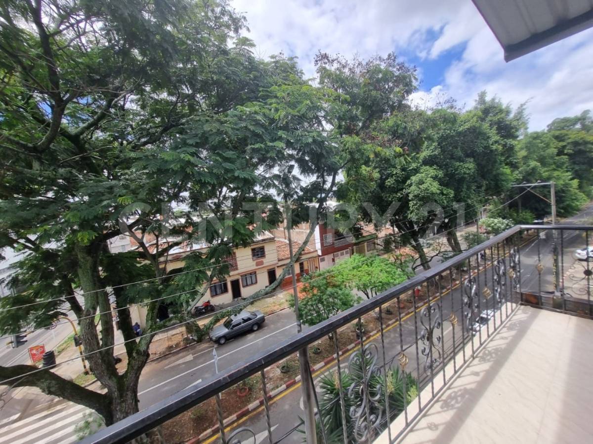 ALQUILER BODEGA/OFICINA EN EL CENTRO