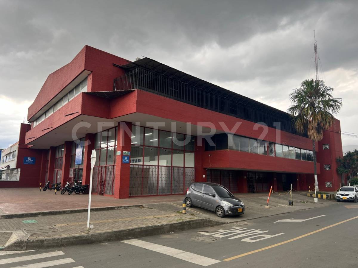 LOCAL COMERCIAL EN PRADOS DEL NORTE