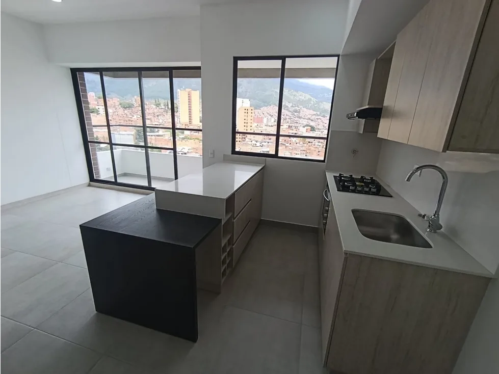 Apartamento en Arriendo en Prados de Sabaneta, Sabaneta