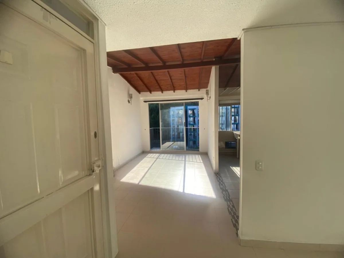 Apartaestudio en arriendo en Viviendas del Sur, Itaguí