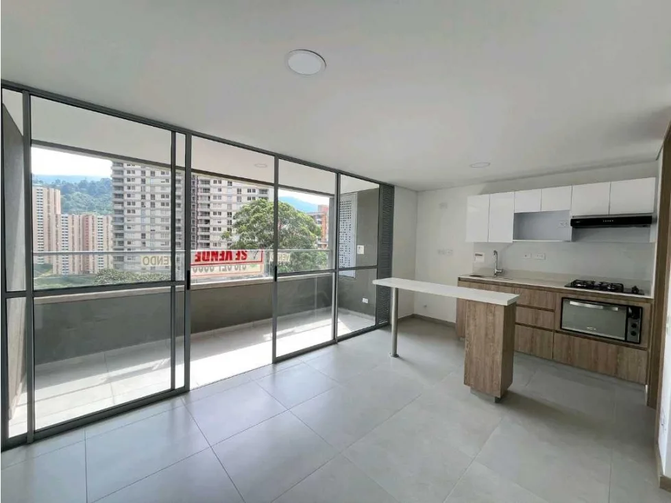 Apartamento en Arriendo en Cañaveralejo, Sabaneta