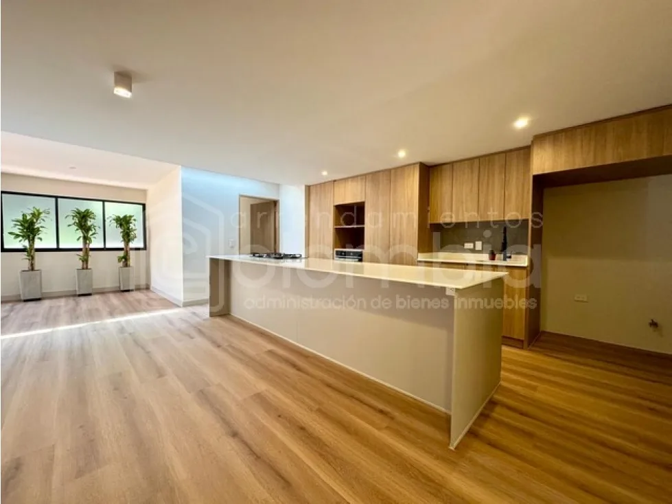 Apartamento en Arriendo en Castropol, Envigado