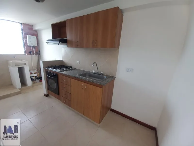 Apartamento en Arriendo en Cerros de guadalcanal, Envigado