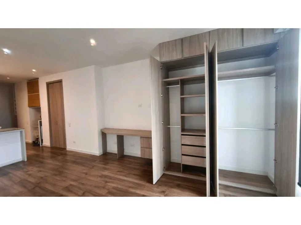 Apartamento en Arriendo en Ciudad salitre, Bogotá