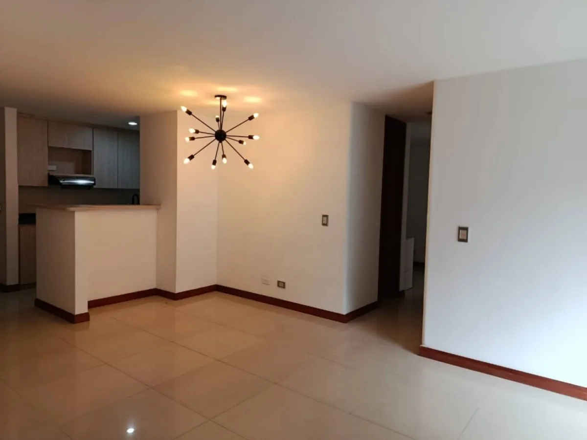 Apartamento en Arriendo en Loma del Chocho, Envigado