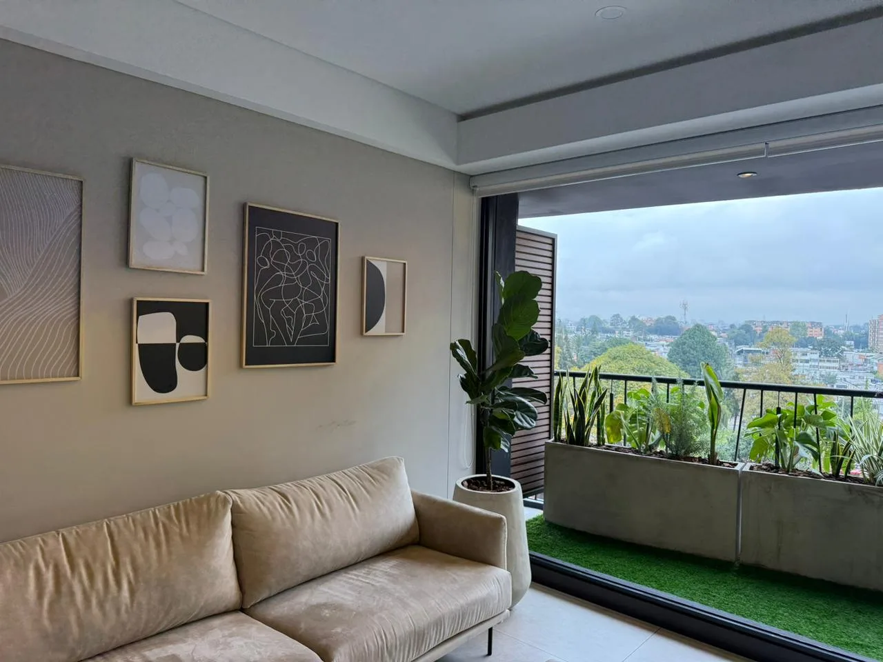 Apartamento en Arriendo en El Virrey, Bogotá