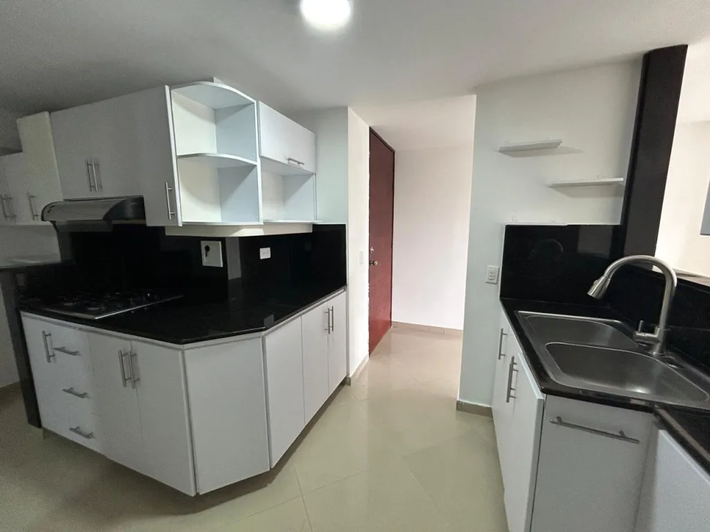 Apartamento en Arriendo en Cumbres, Envigado