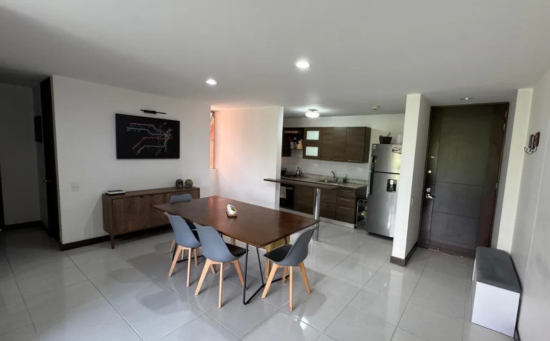 Apartamento en Arriendo en Loma de las brujas, Envigado