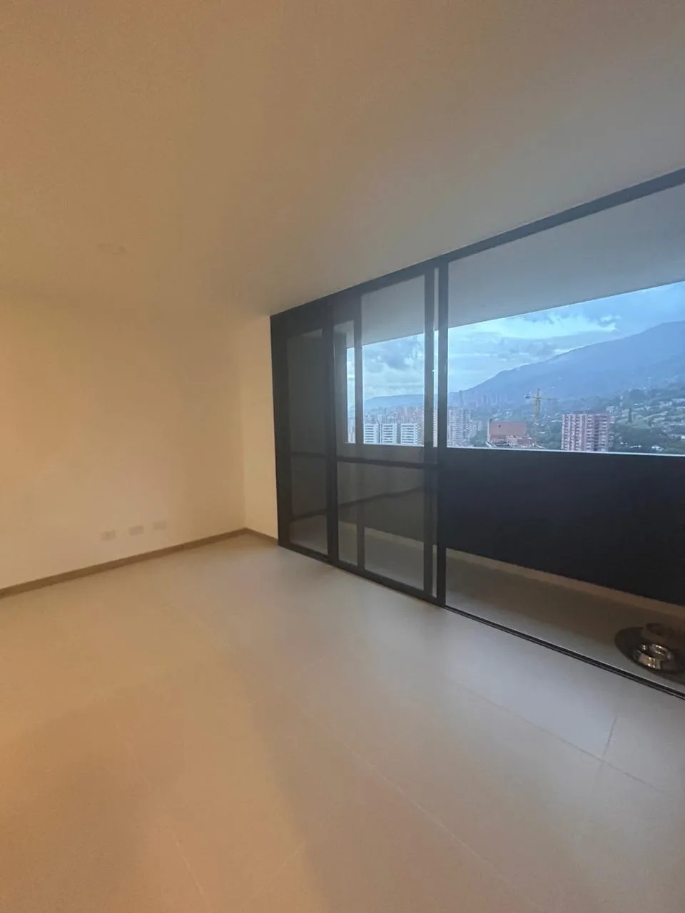 Apartamento en Arriendo en Loma de las brujas, Envigado