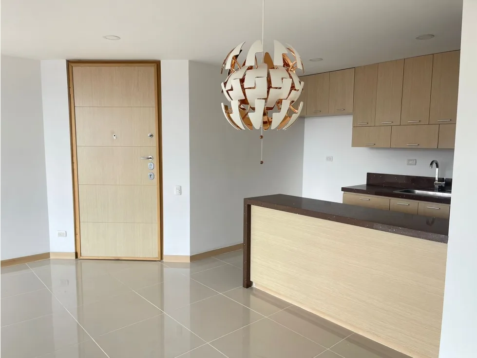 APARTAMENTO EN EL POBLADO LOMA DEL ENCIERRO