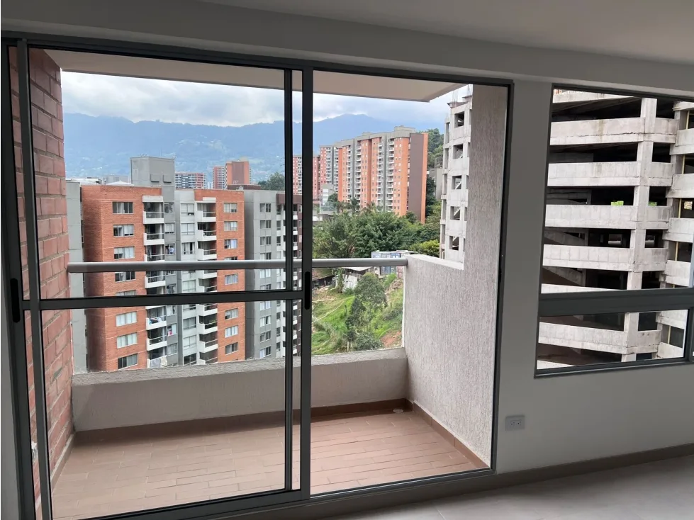 Apartamento en Arriendo en La Cuenca, Envigado