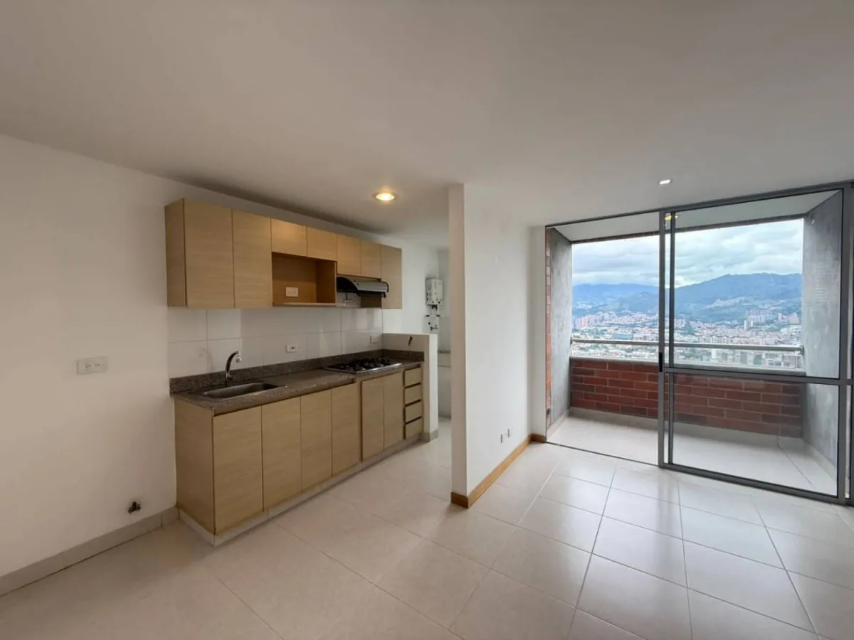 Apartamento en Arriendo en La Cuenca, Envigado