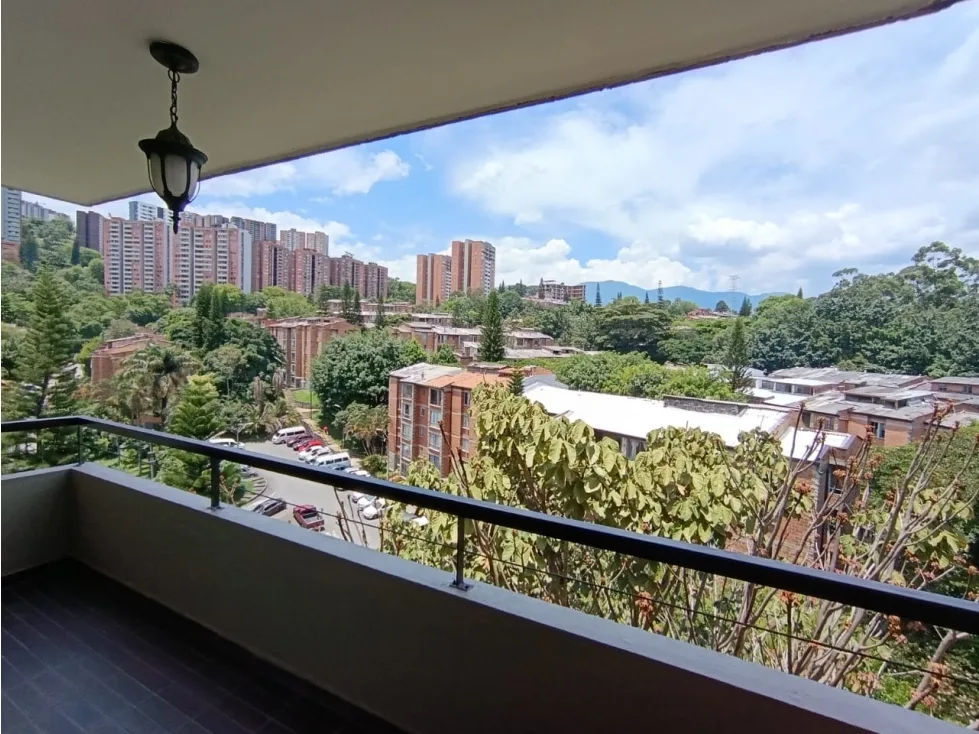 Apartamento en  Arriendo en La Cuenca, Envigado