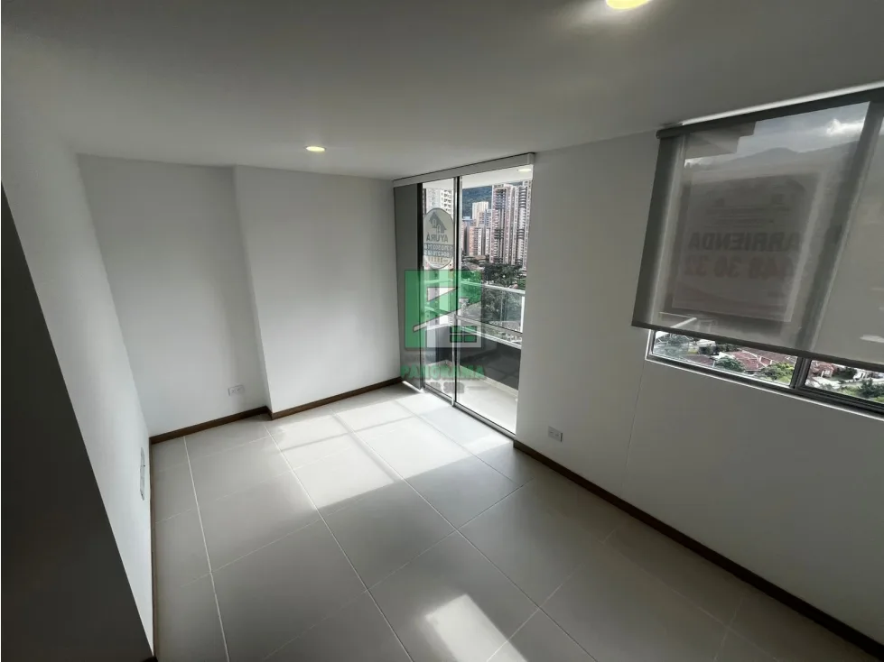 Apartamento en Arriendo en Tres esquinas, Sabaneta