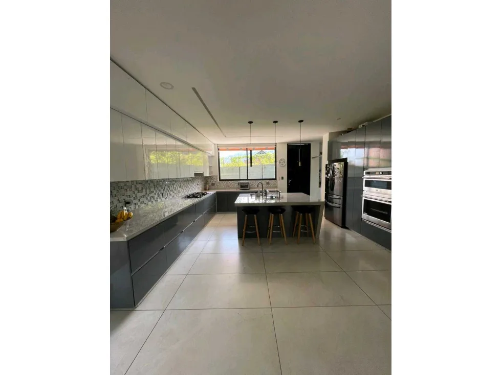 Local en arriendo en Mt. villa grande, Envigado