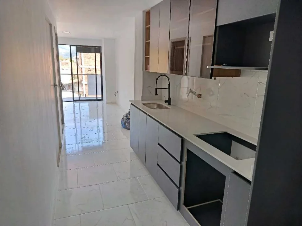 Apartamento en Arriendo en Aves Maria, Sabaneta