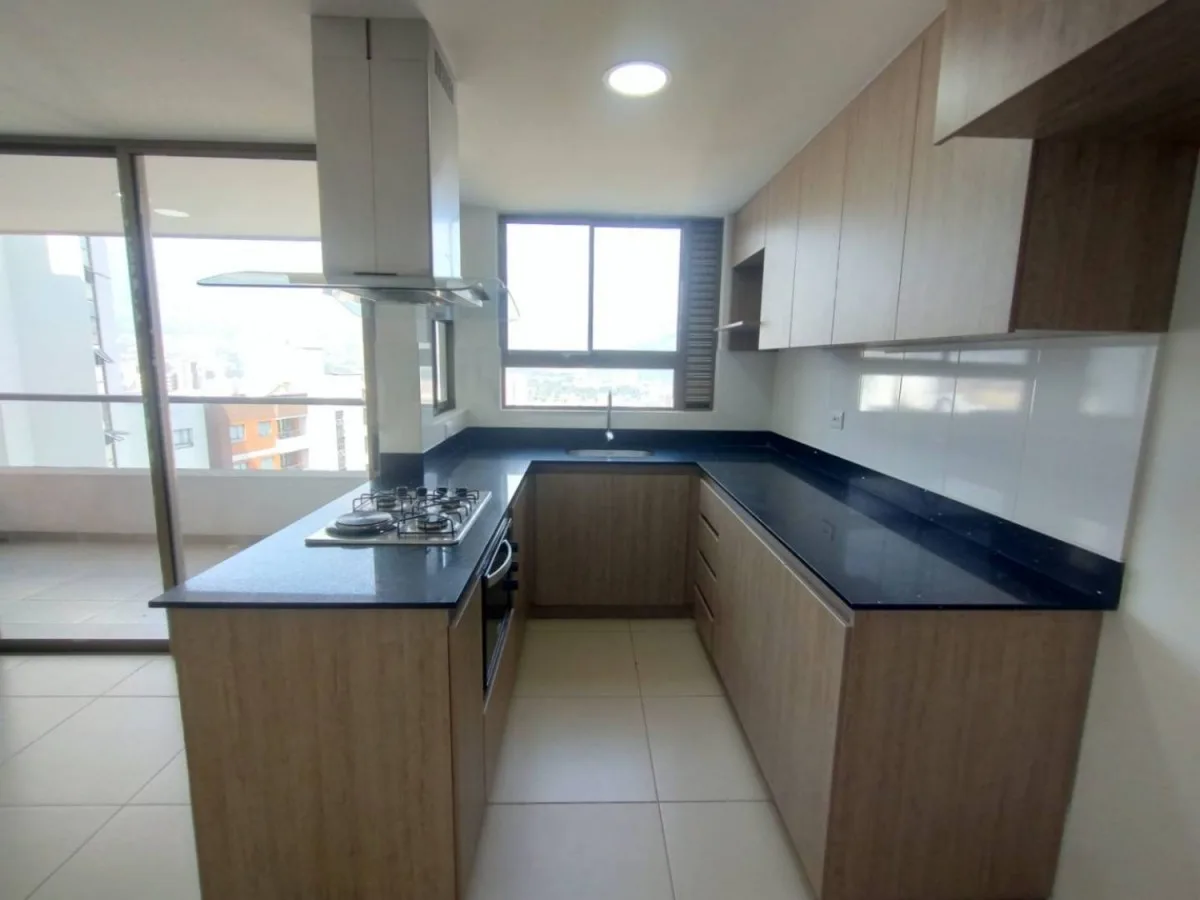 Apartamento en Arriendo en Loma del Esmeraldal, Envigado