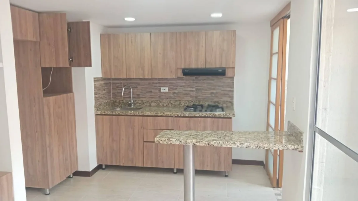 Apartamento en Arriendo en Las Cometas, Envigado